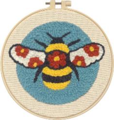 72-76392 Набір для вишивки в килимовій техніці Бджола з квітковим візерунком Dimensions з п'яльцями